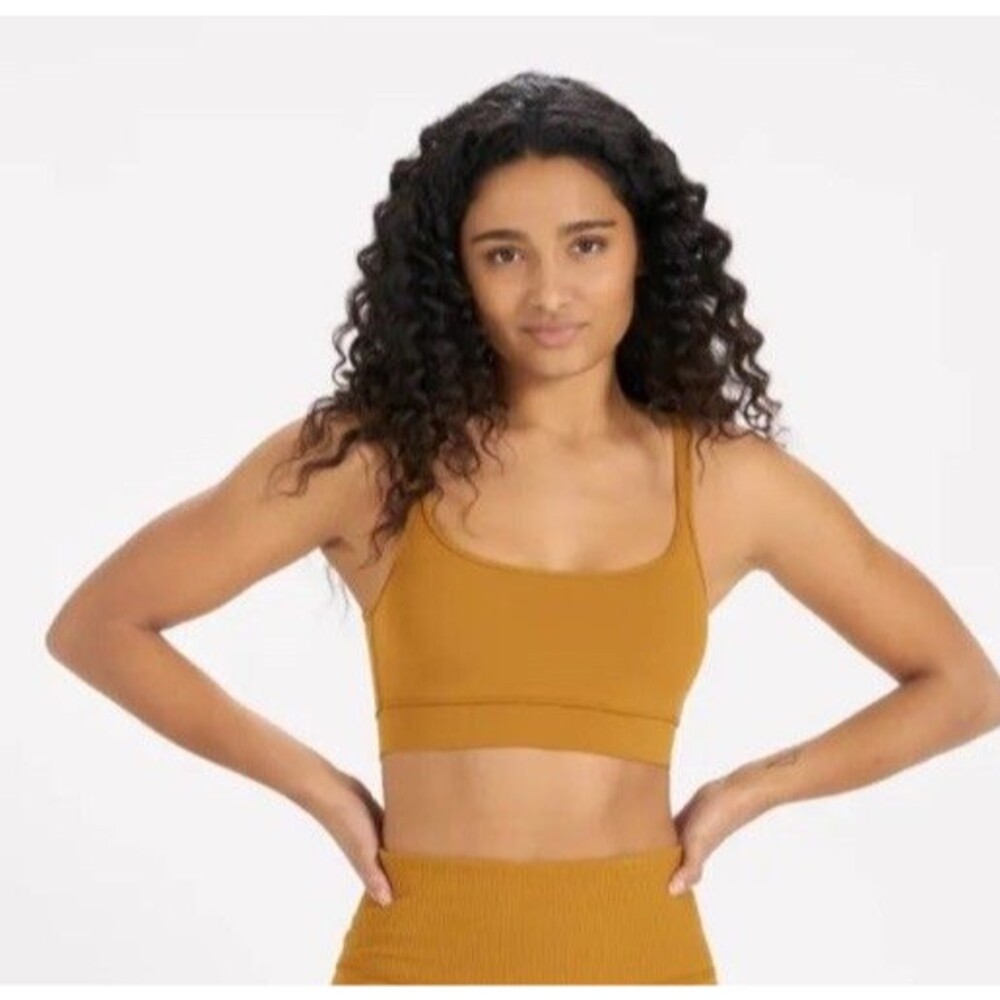Vuori SIze S Mindset Sports Bra Gold